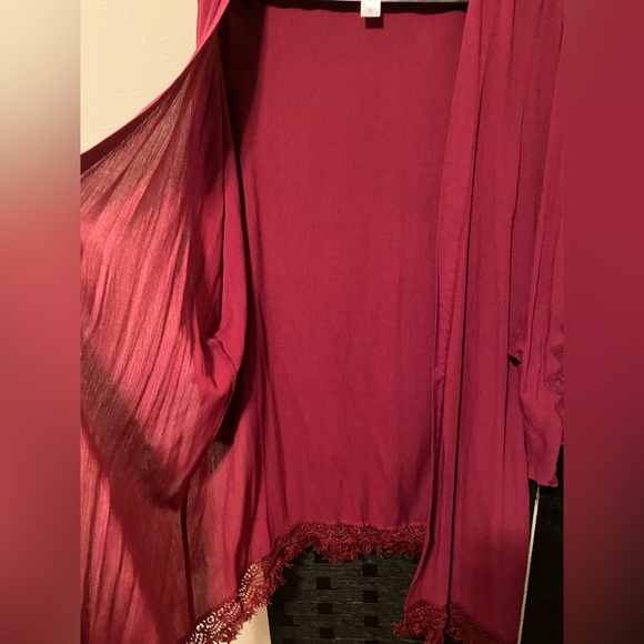 Beautiful Alison Grace Kimono with fringe and embroidered pattern XL - Picture 7 of 14